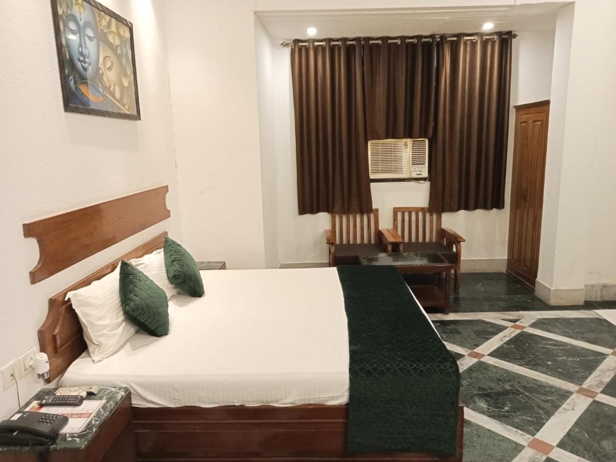 Ananda Krishna Van Vrindāvan Exterior foto