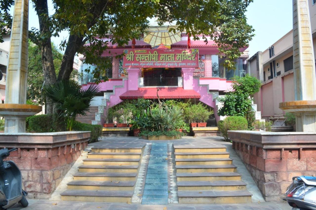 Ananda Krishna Van Vrindāvan Exterior foto